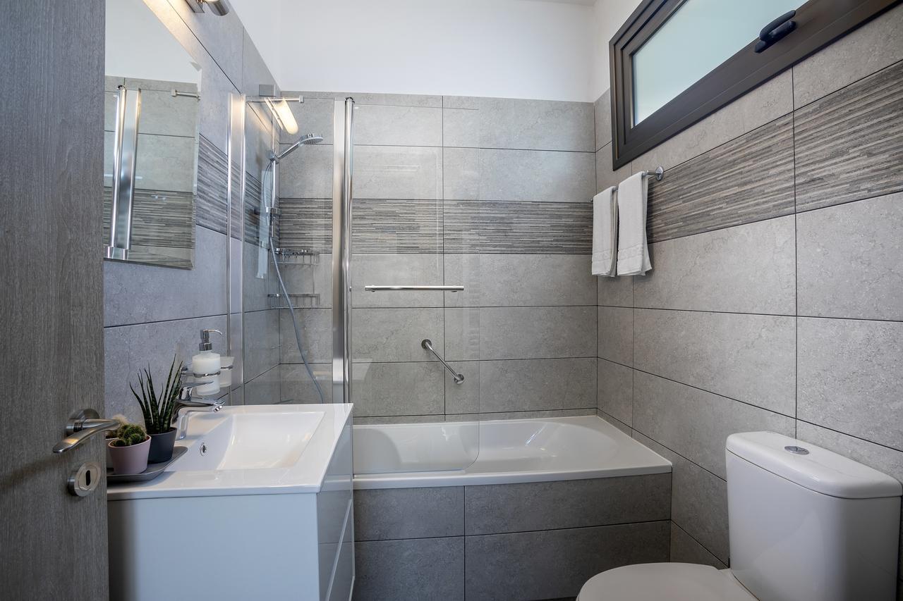 Chris Le Mare Luxury Villa 普罗塔拉斯 外观 照片